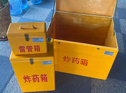 翁牛特玻璃雷管箱生产标准全解析：安全、性能与合规的基石